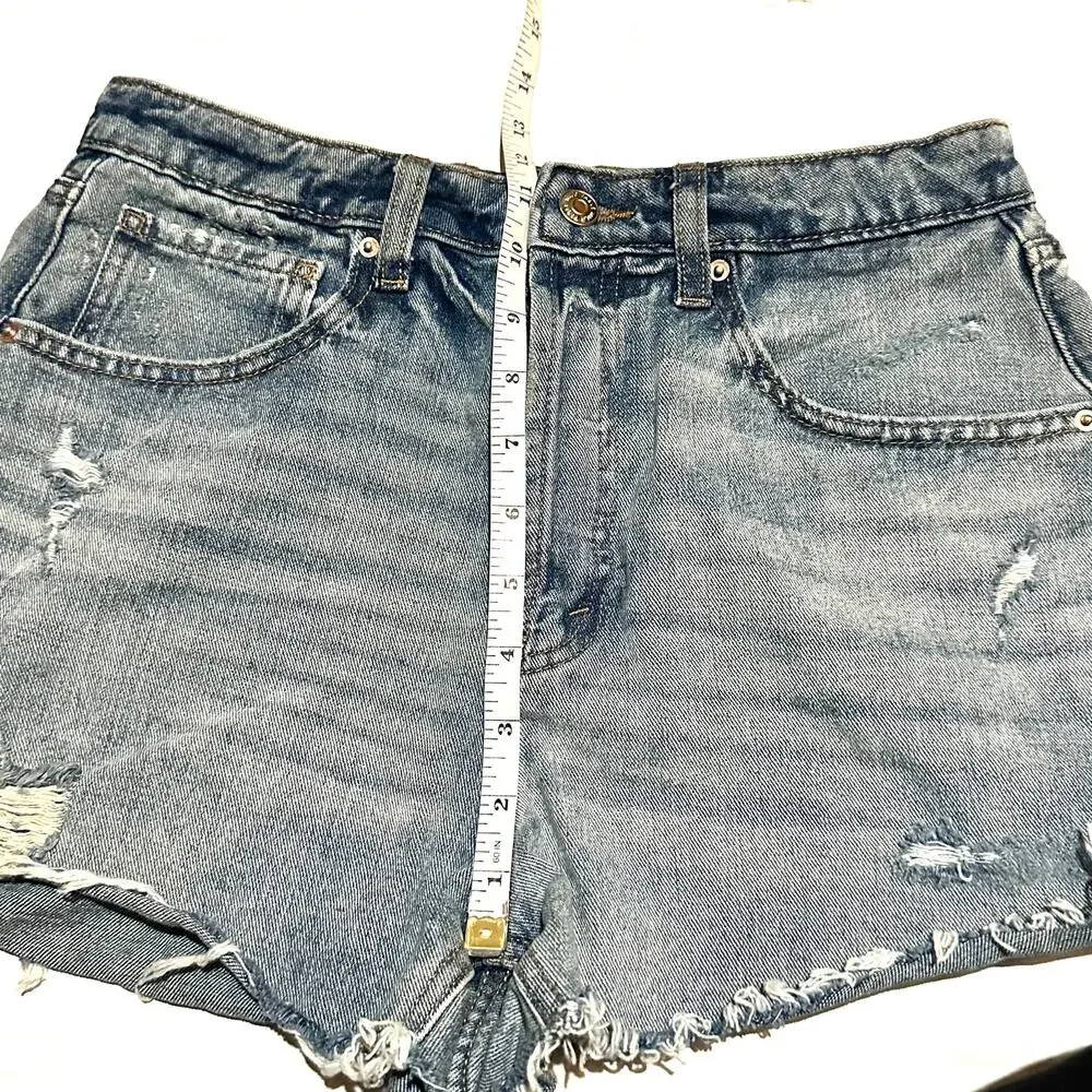 Wild Fable Cut-Off Denim Light Wash Jean Shorts Women's 8